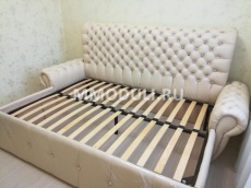 Кровать для взрослых с "каретной стяжкой"